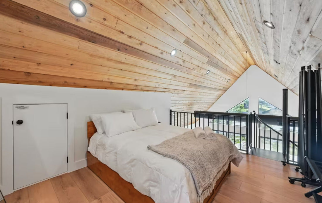 Single-Story vs. Loft Cabin Plans: Cost, Efficiency, and Space for a Growing Family